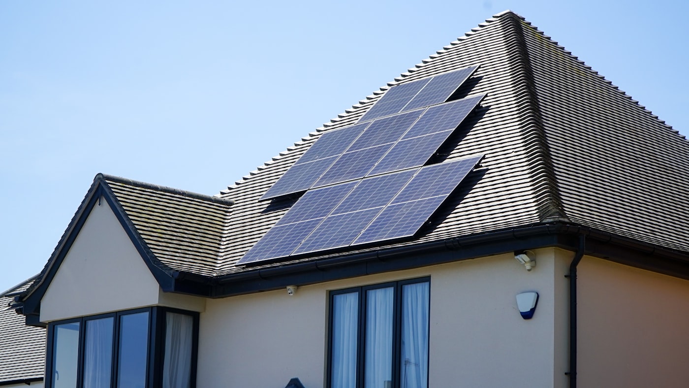Modern home powered by rooftop solar panels